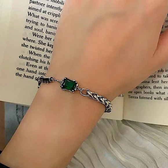Sterling Silver Emerald Tube Chain Bracelet - Picture 4 of 5